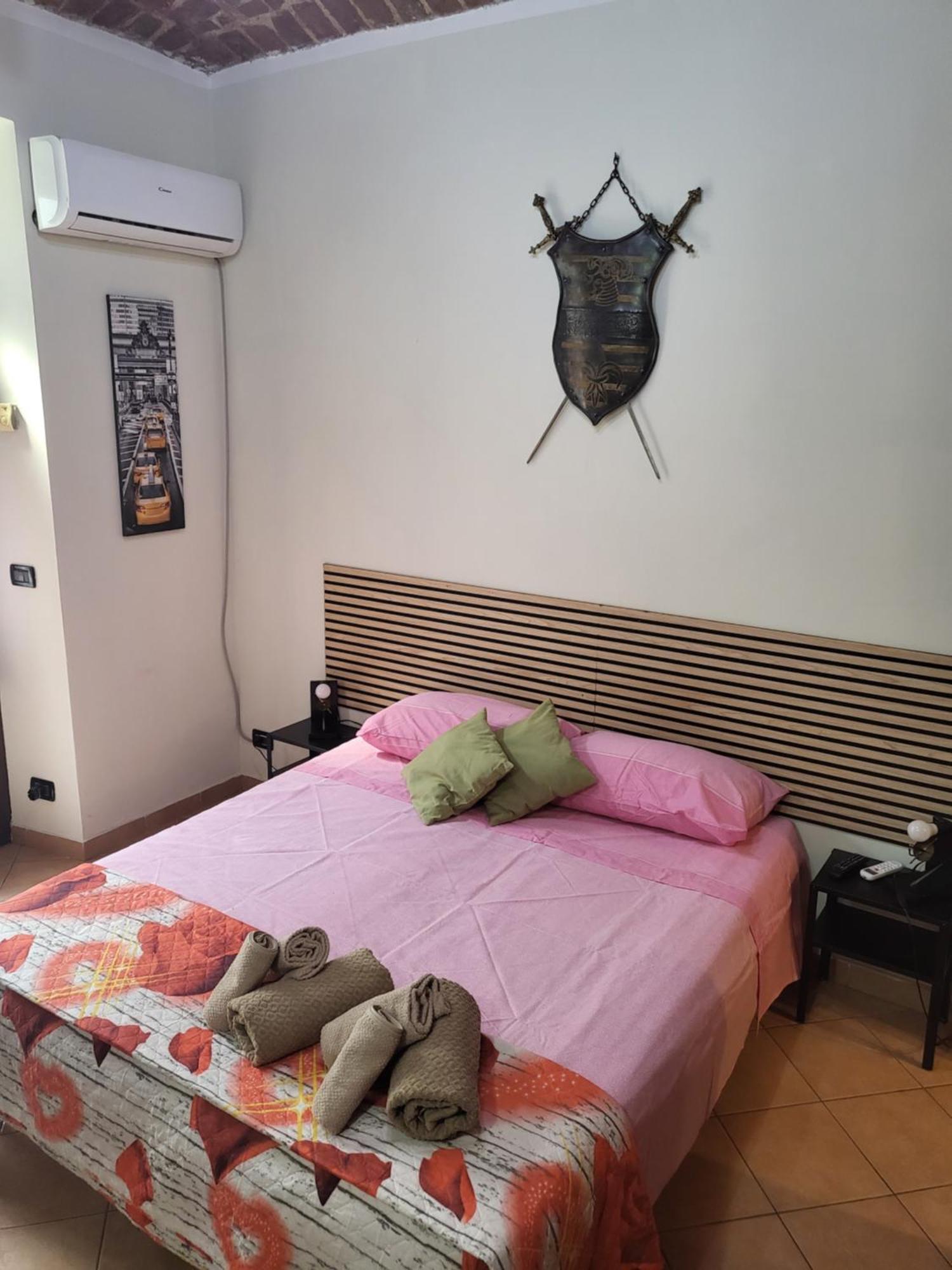 A Casa Di Ninni "Franca Room" 都灵 外观 照片